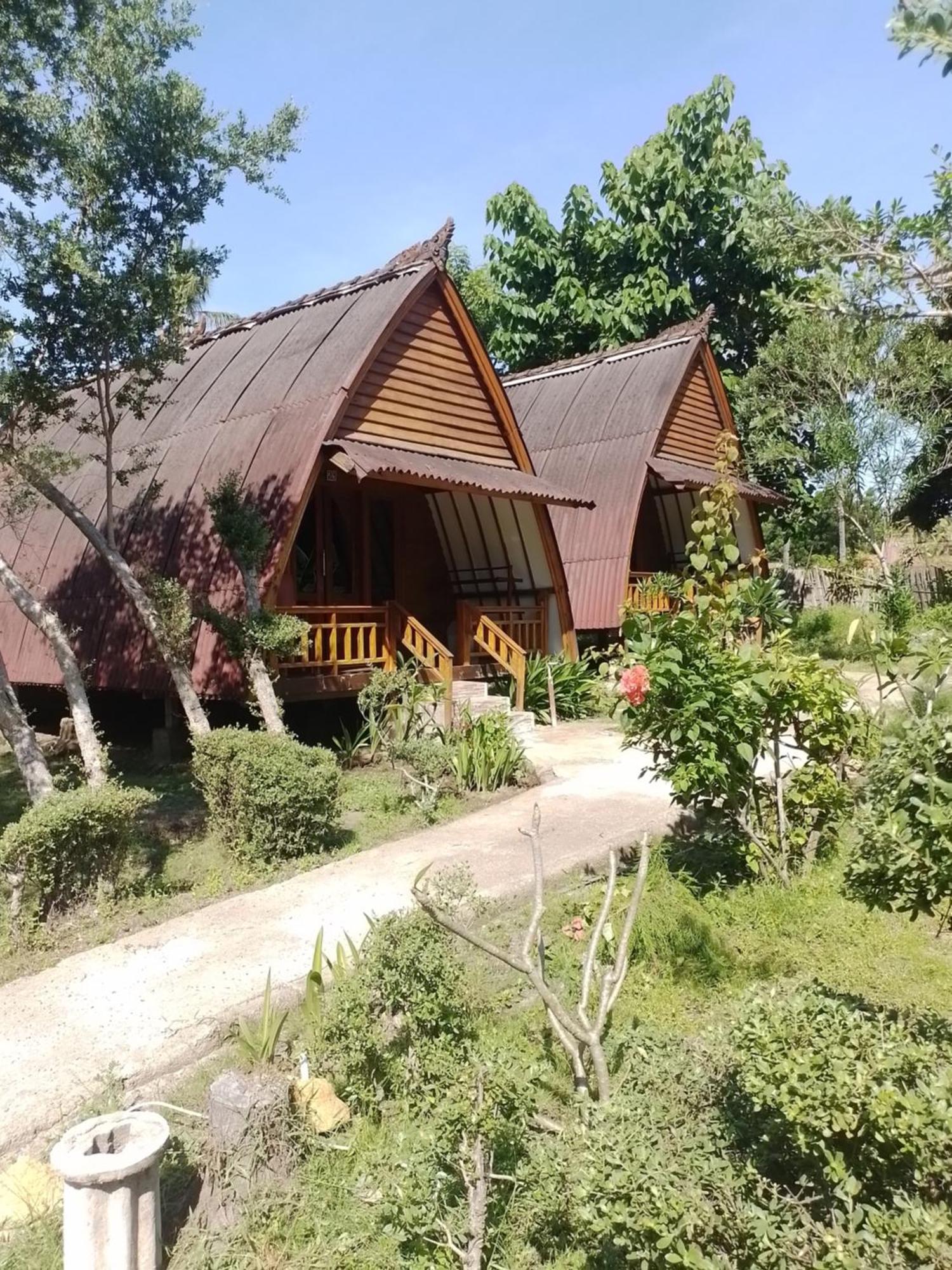 We'Be Cottages Ilhas Gili Exterior foto
